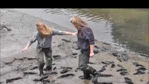 hunters-riding-boots-and-waders-in-an-es