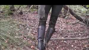 knee-deep_5.jpg