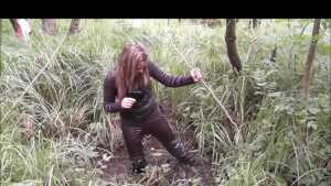 muddy-over-the-knee-boots-and-wetlook-le
